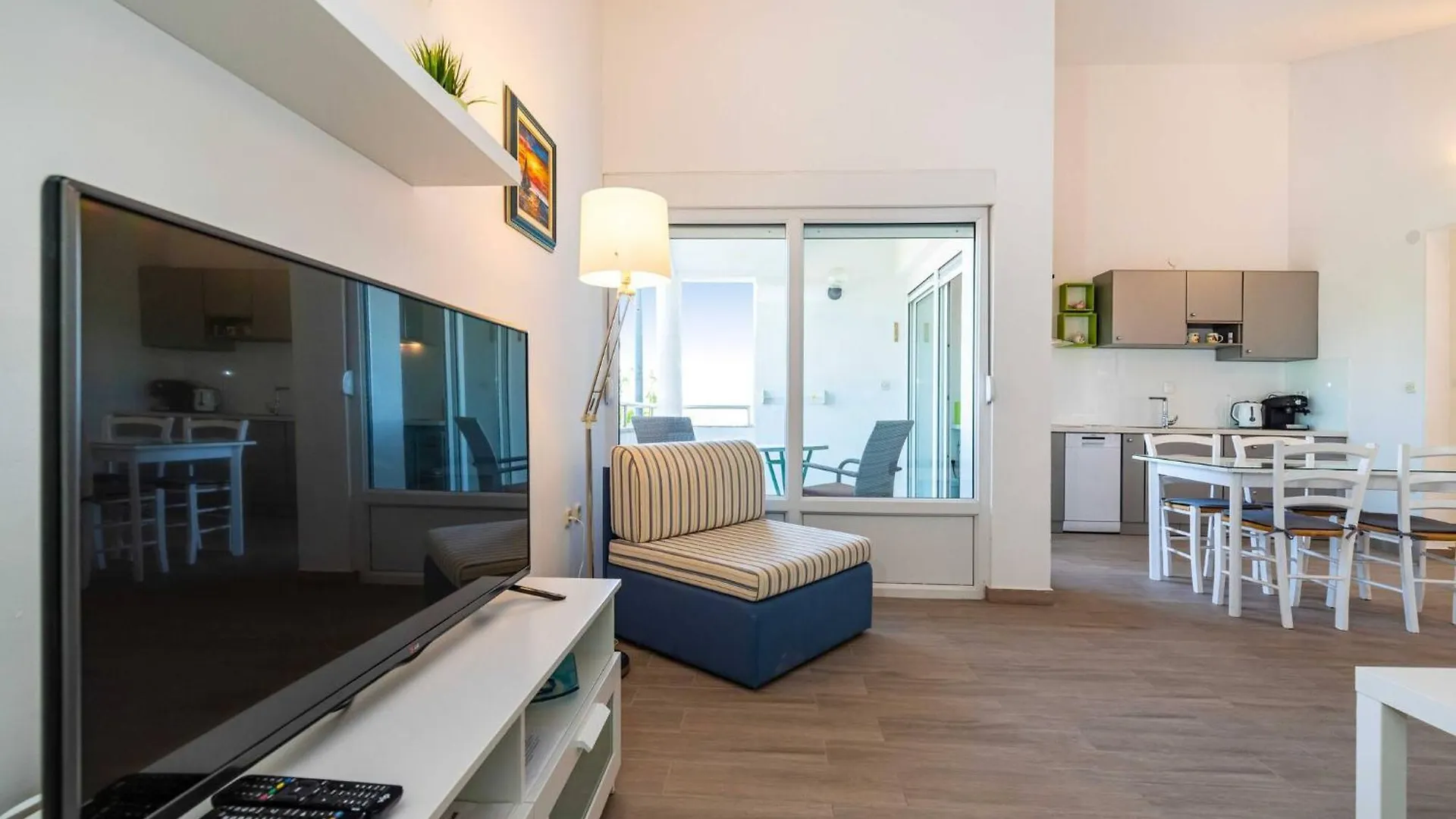 My Dalmatia - Sea View Apartment Dajana With Private Pool Maslenica