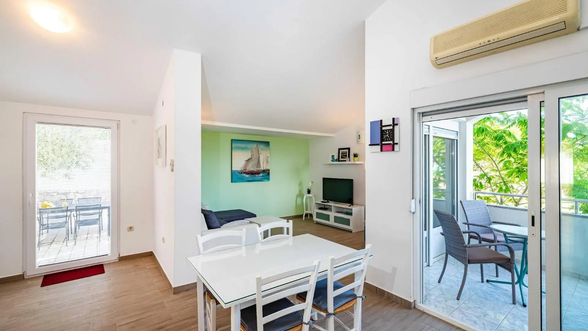 My Dalmatia - Sea View Apartment Dajana With Private Pool Maslenica